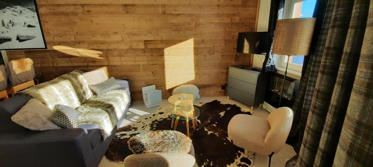 Apartment 40m2 - Aux Pieds - - Parking Couvert