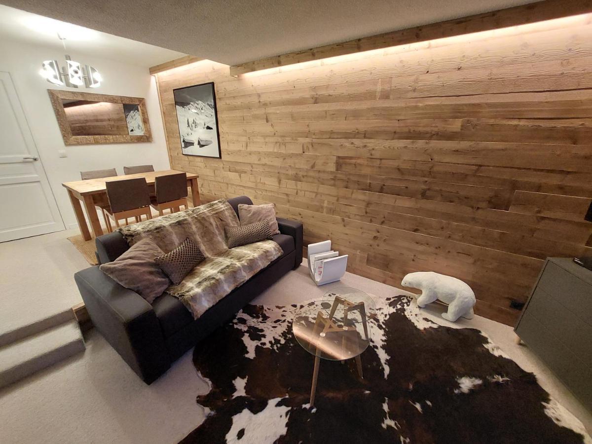 Apartment 40m2 - Aux Pieds - - Parking Couvert