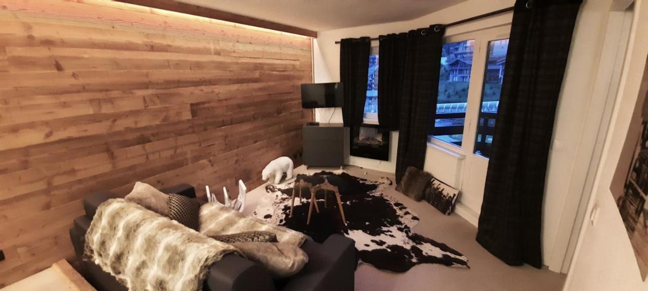 40m2 - Aux Pieds - - Parking Couvert La Tania